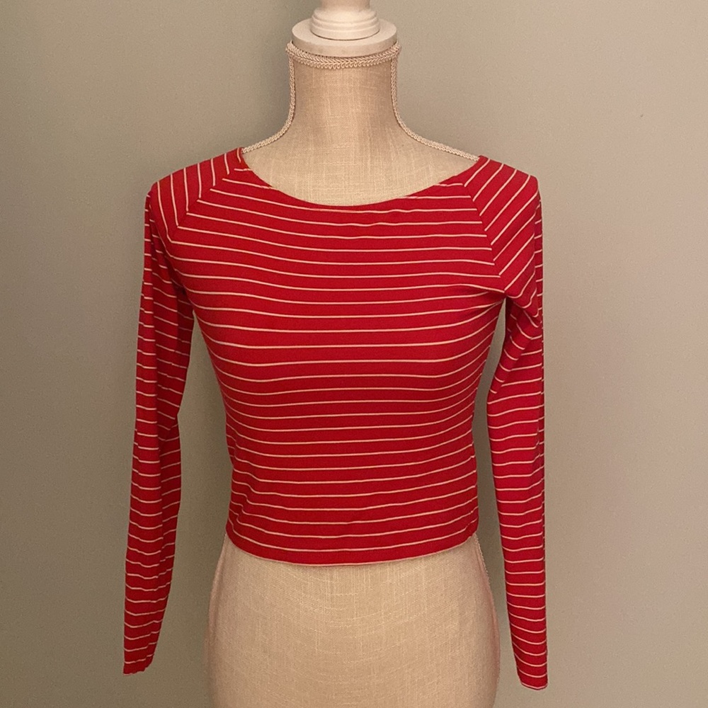 Forever 21 Cropped red shirt